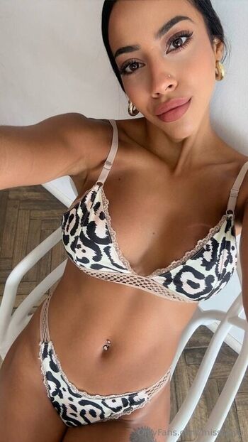 Full leaked Itspriyakapoor private photo