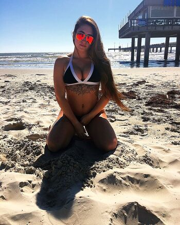 Full leaked Itsraeganbailey private photo