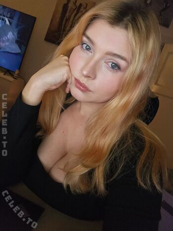 Full leaked Itsschmolli private photo