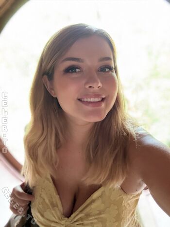 Full leaked Itsschmolli private photo