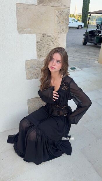 Full leaked Itssluciaf private photo