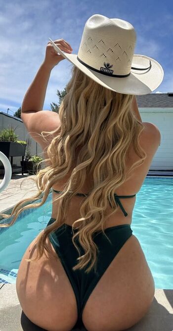 Full leaked Itsthespacecowgirl private onlyfans photo