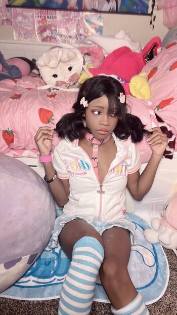 Full leaked Ittlevil private onlyfans photo