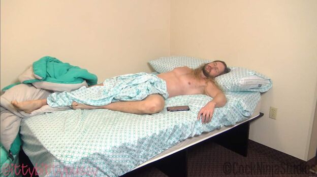 Full leaked Ittybittypussy private photo