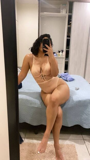 Full leaked Itz cam x private photo