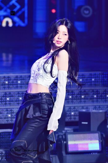 Full leaked Itzy all in us page private onlyfans photo