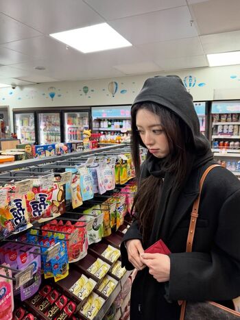 Full leaked Itzy all in us page private onlyfans photo