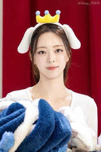 Full leaked Itzy all in us page private onlyfans photo