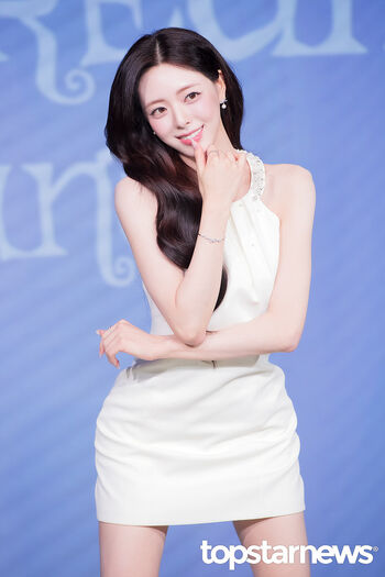 Full leaked Itzy all in us page private onlyfans photo