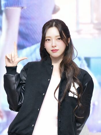 Full leaked Itzy all in us page private onlyfans photo