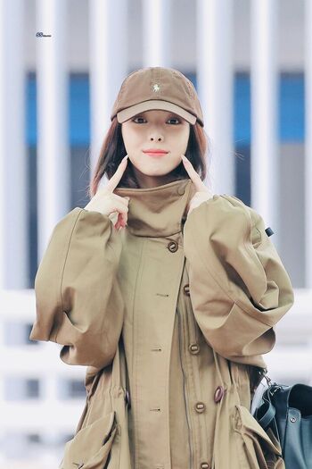 Full leaked Itzy all in us page private onlyfans photo