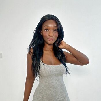 Full leaked Ivanaarae private photo