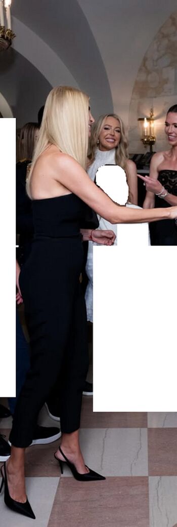 Full leaked Ivanka trump private photo