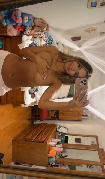 Full leaked Ivanlunaaaa private photo