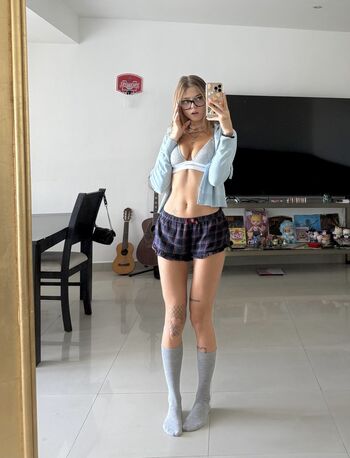 Full leaked Ivasimmetria private photo