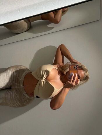 Full leaked Ivysky private photo