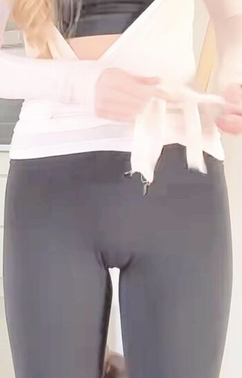 Iza And Elle Cryssanthander