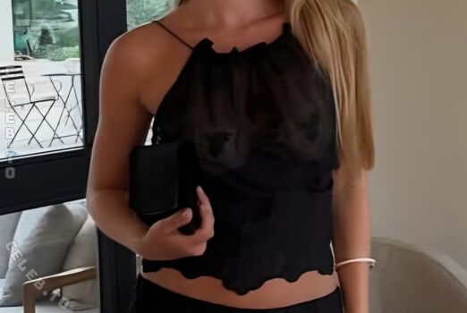 Full leaked Izaandelle private photo