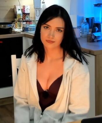 Full leaked Izabeii private photo