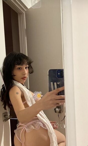 Full leaked Izanauwu private onlyfans photo