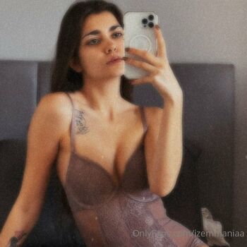Full leaked Izemmaniaa  page private photo