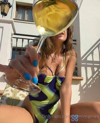 Full leaked Izemmaniaa private photo