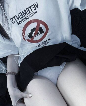 Full leaked Izolyator natsuki private photo