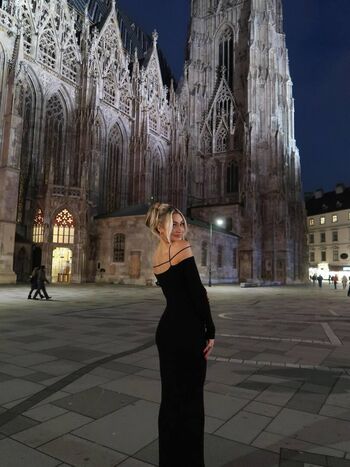 Full leaked Izzi dame page private onlyfans photo