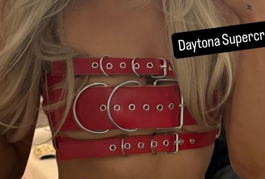 Full leaked Izzi dame page private onlyfans photo