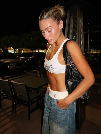 Izzi Dame
