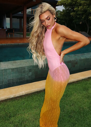 Full leaked Izzi dame page private photo