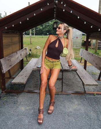 Full leaked Izzi dame private photo