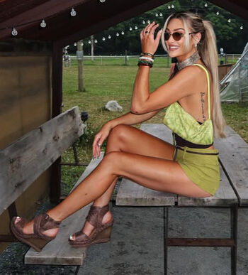 Full leaked Izzi dame private photo