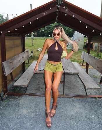 Full leaked Izzi dame private photo