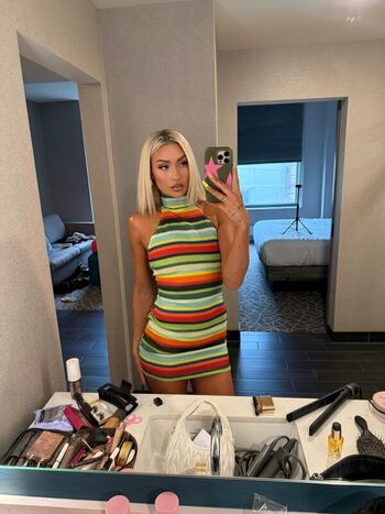 Full leaked Izzi dame private photo