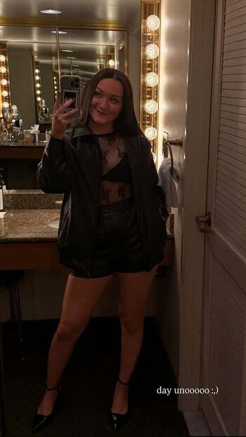 Full leaked Izzy moreno page private onlyfans photo