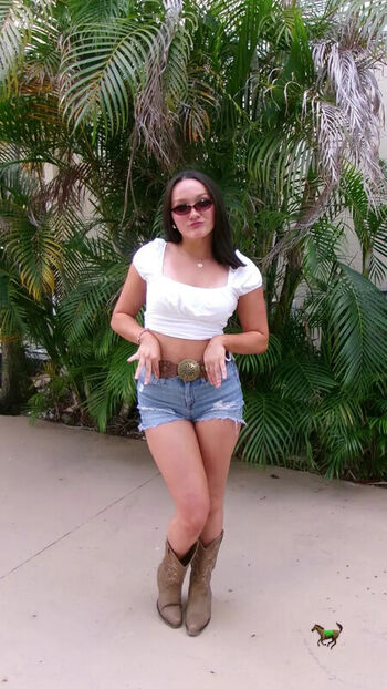Full leaked Izzy moreno page private photo
