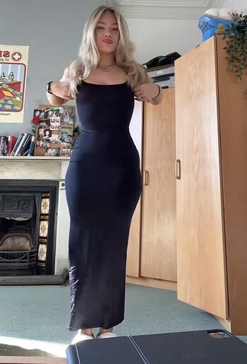 Full leaked Izzy swin private photo