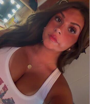 Full leaked Izzy tuchman private photo