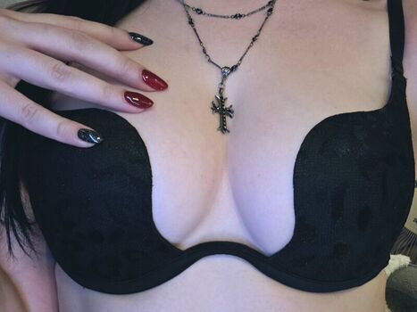 Full leaked Izzy uindi private photo
