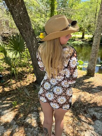 Full leaked Izzybizzybelle private photo