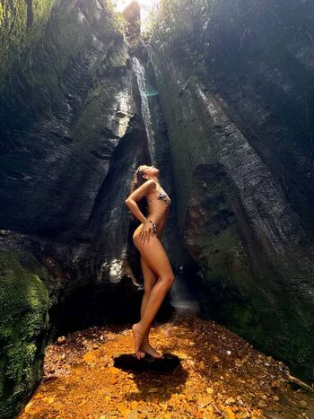 Full leaked Izzybizzyspider private onlyfans photo