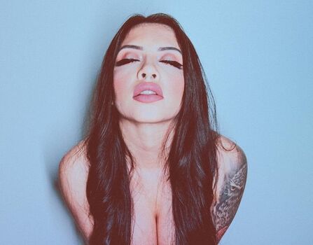 Full leaked Izzyboo private photo