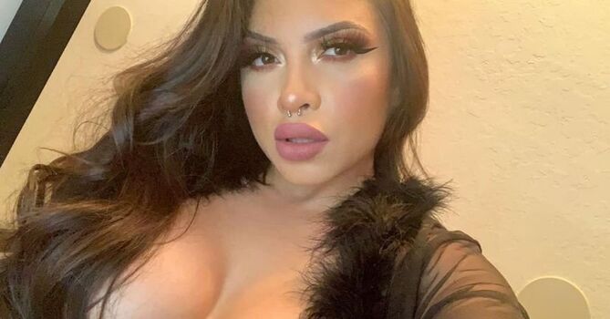 Full leaked Izzyboo private photo