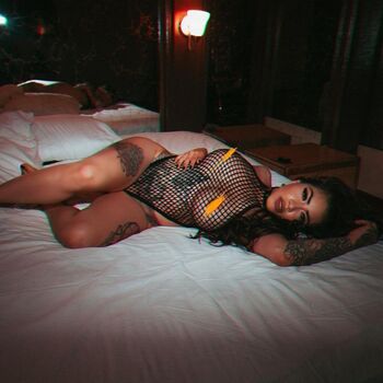 Full leaked Izzyboo private photo