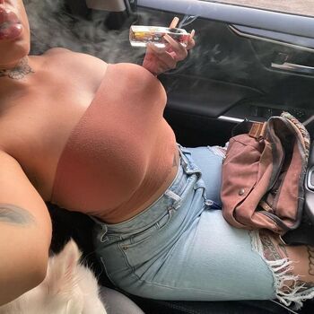 Full leaked Izzyboo private photo