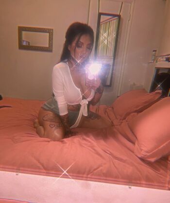 Full leaked Izzyboo private photo