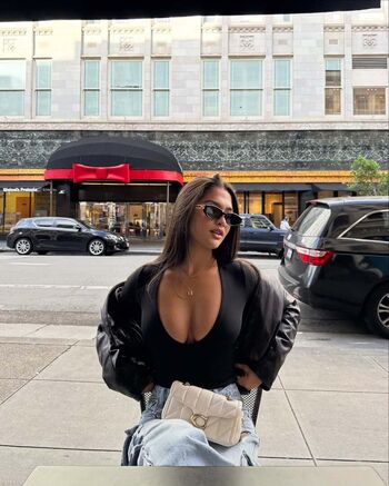 Full leaked Izzyflannery private onlyfans photo