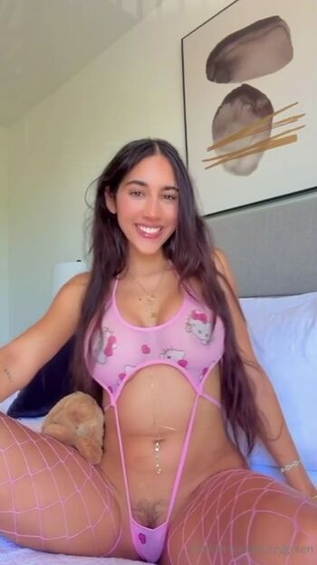 Full leaked Izzygreen private onlyfans photo