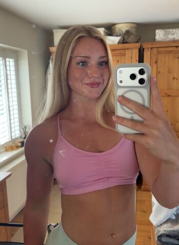 Full leaked Izzymhjones private photo